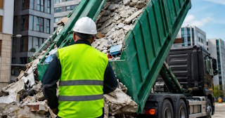 Вывоз строительного мусора в Аксае: услуги лицензированной компании — ПроМусор